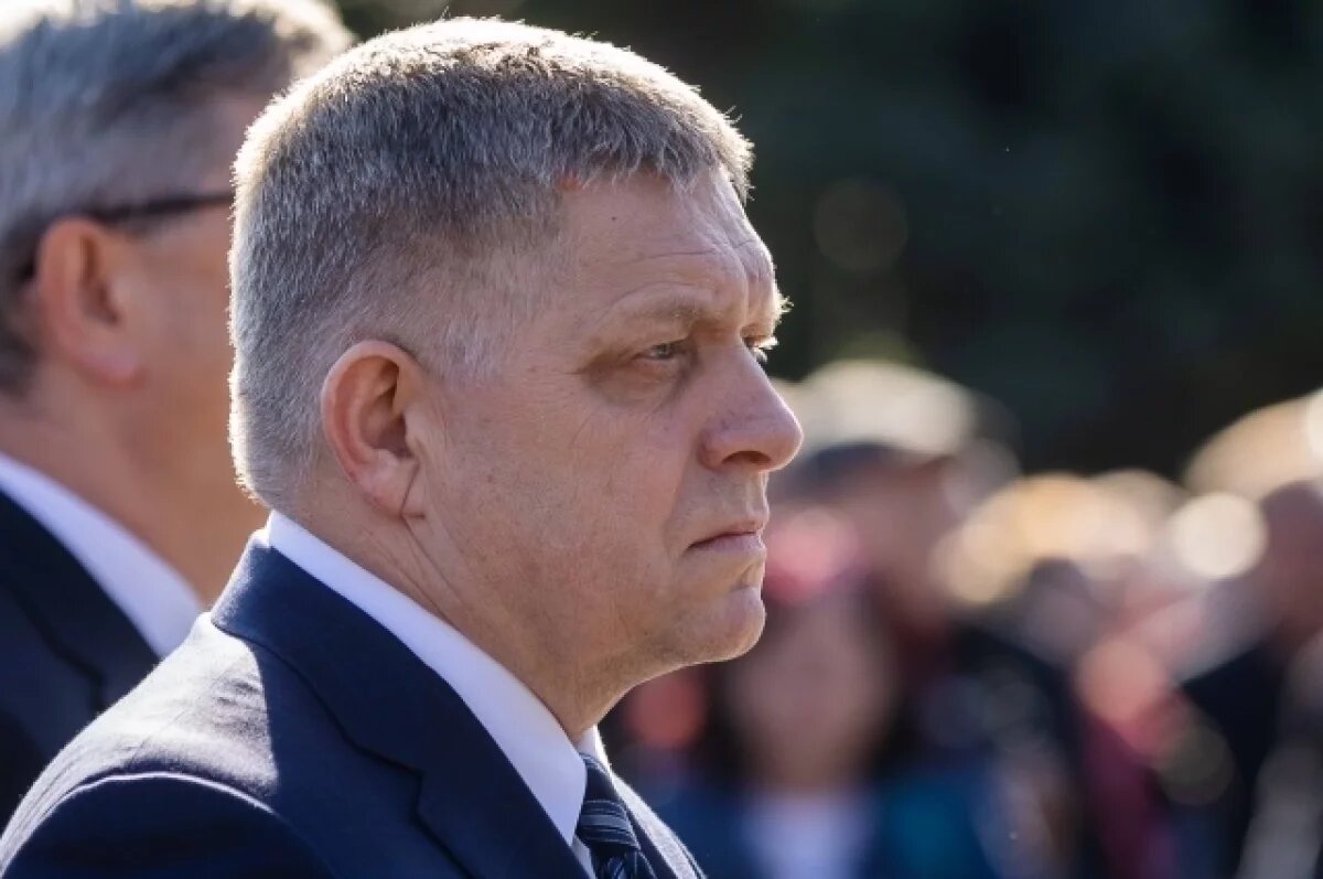    Премьер Словакии Фицо заявил, что не собирается 9 мая ехать в Киев