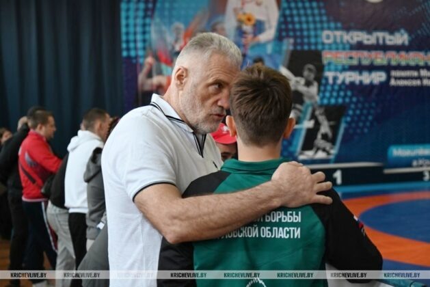 800 участников, 50 команд: в Кричеве стартовал республиканский турнир по вольной борьбе