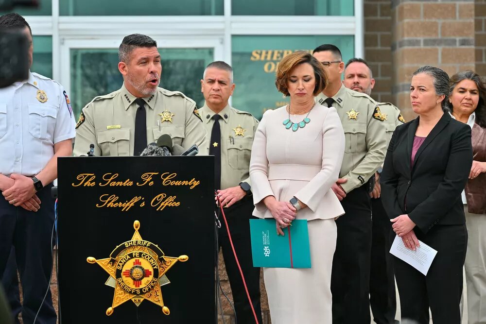 Заключение полиции по расследованию смерти Джина Хэкмена📷
