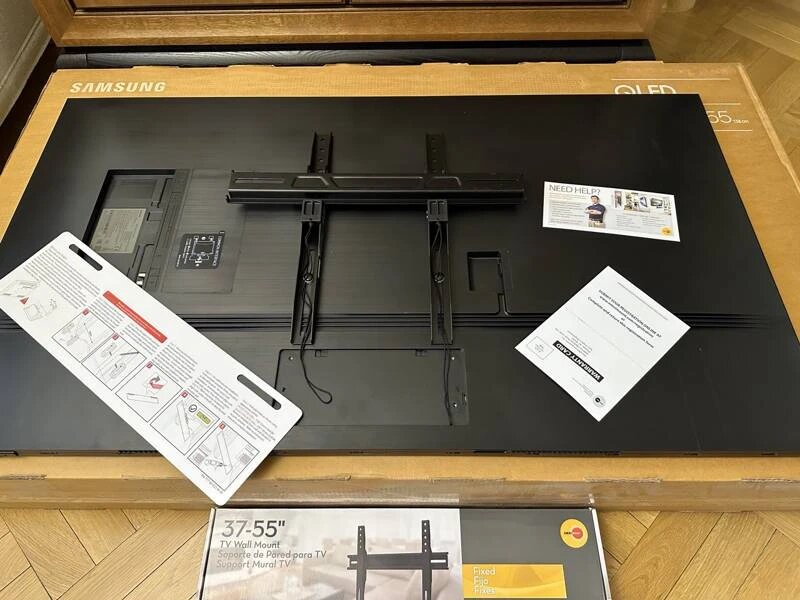 Samsung QE55Q70DAUXRU - действительно очень тонкий