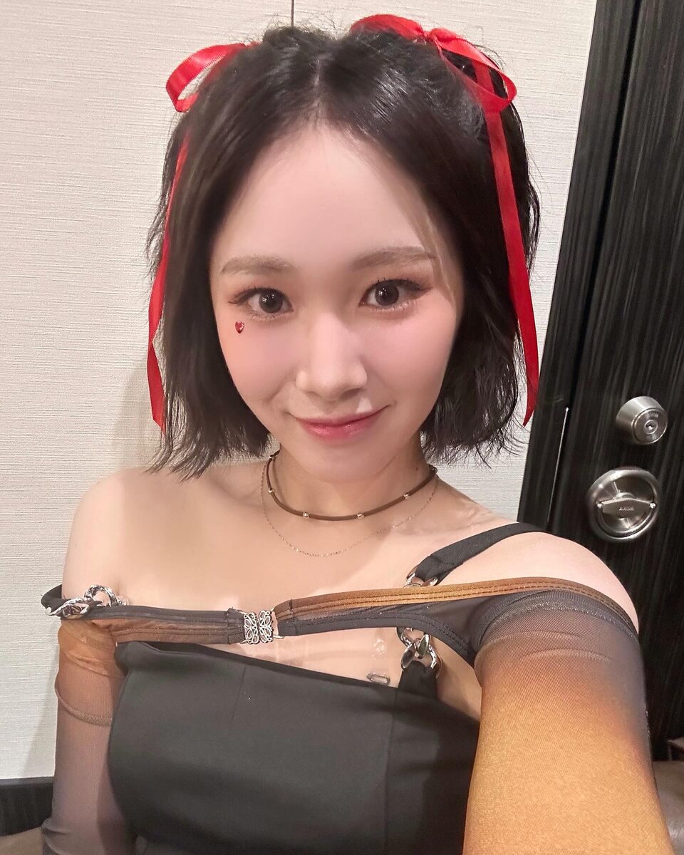 фото из официального аккаунта Everglow в соцсетях