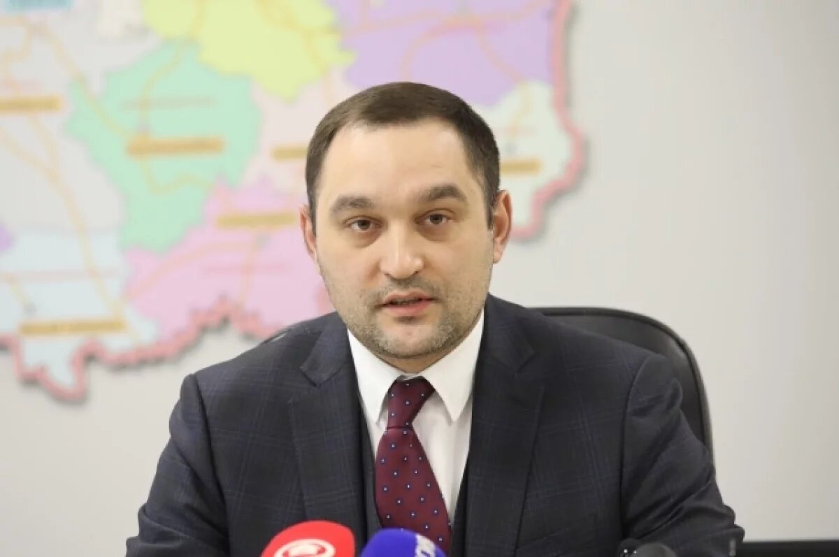    РИА: бывший министр образования региона Алексей Комаров доставлен в Пензу