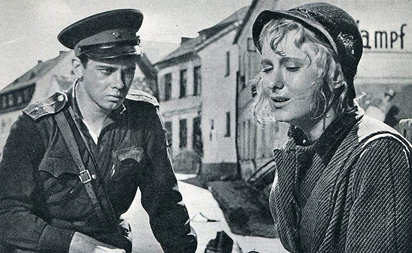 Кадр из кинокартины «Мир Входящему», режиссеры: Александр Алов и Владимир Наумов, 1961 год