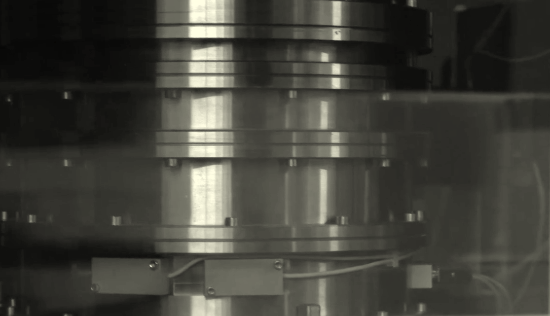 Фрагмент оптической колонны российского степпера СТП-350-001.