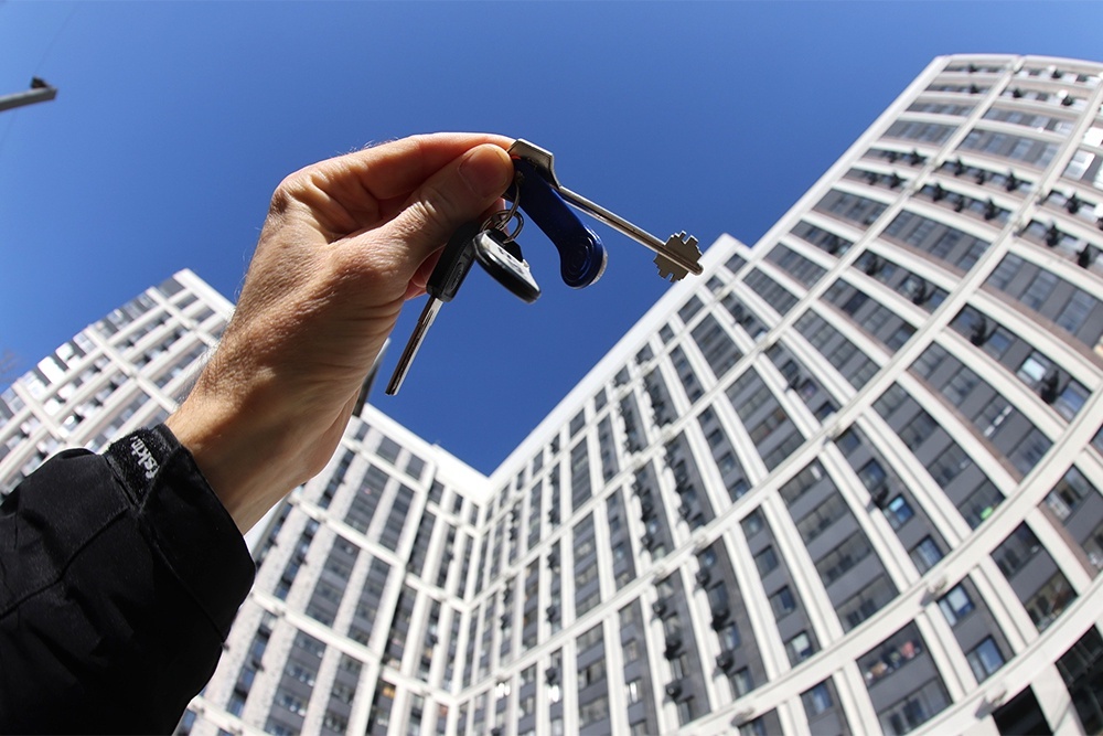    Более половины ипотечных кредитов в этом году выдано по льготным программам. / Сергей Михеев