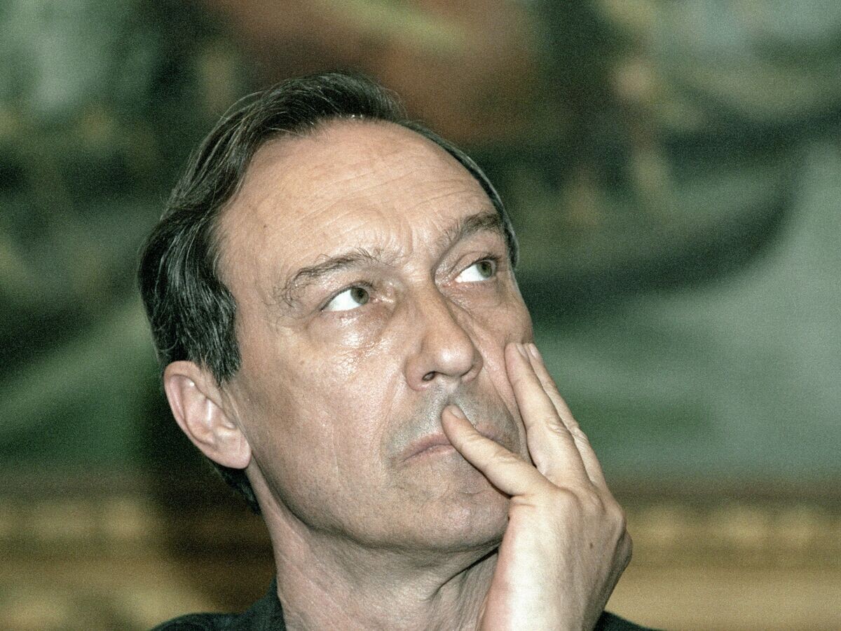    Артист театра и кино Олег Янковский© РИА Новости / Александр Поляков