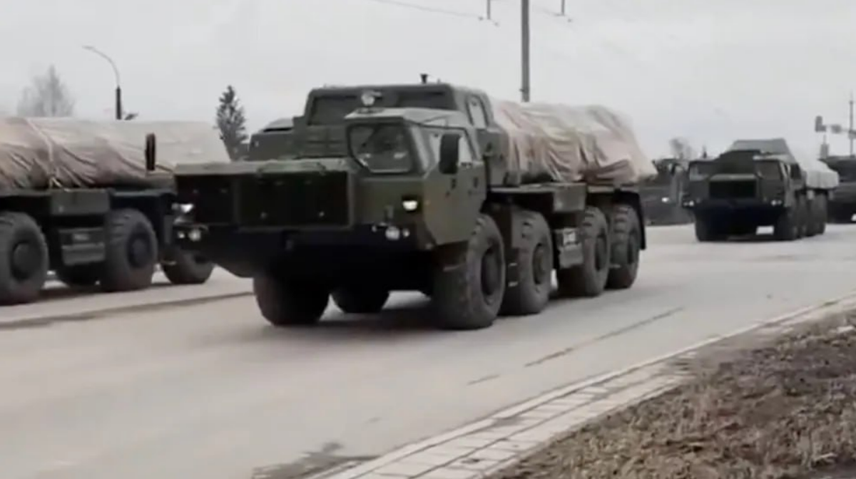 Кадры из интернета, которыми "Bild" сопровождает свою публикацию.  