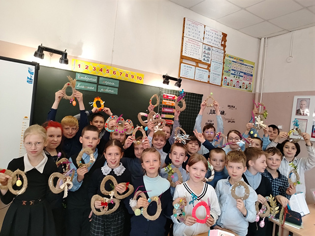 Подарки к Пасхе для подопечных тверского хосписа сделали ребята из ЗАТО Озёрный