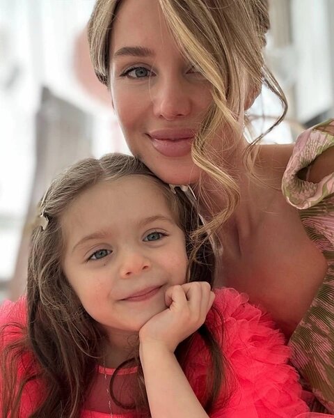 Алекса с дочерью