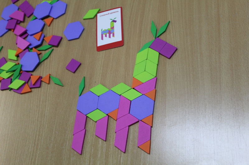    Малолетние преступники мастерили разноцветные фигуры в СИЗО КарелииУФСИН Карелии