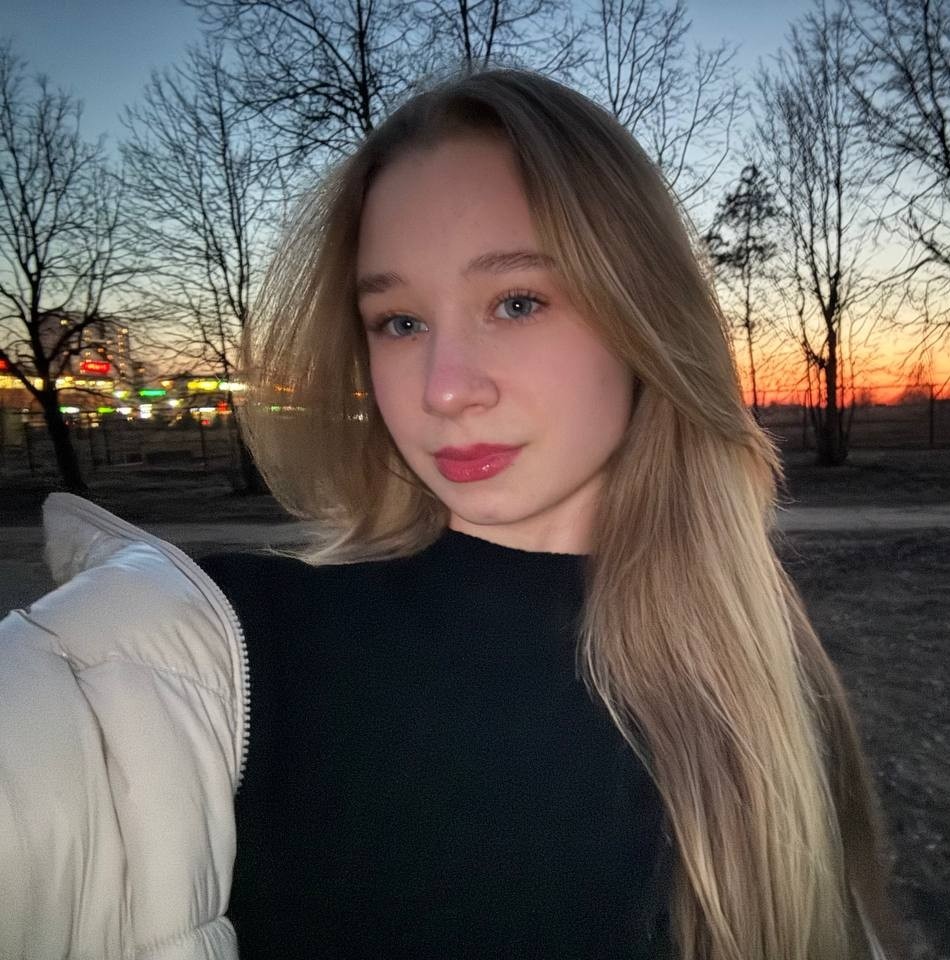    Вероника Жилина обвинила Сергея Розанова в домогательствахСоцсети Вероники Жилиной