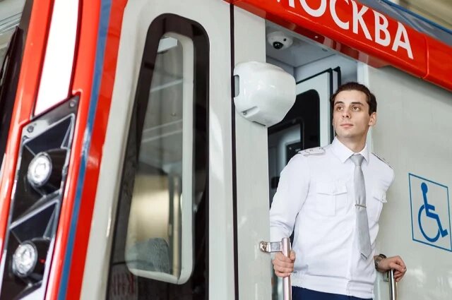    До скольки будет работать московское метро в Пасхальную ночь?