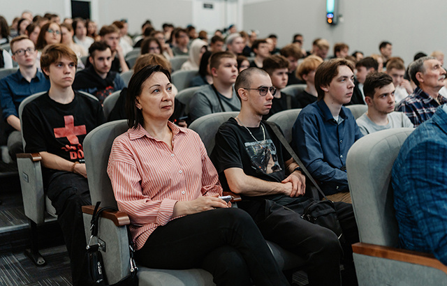 5000 фабрик и заводов было в Калинине до войны. В Твери обсудили их вклад в Победу