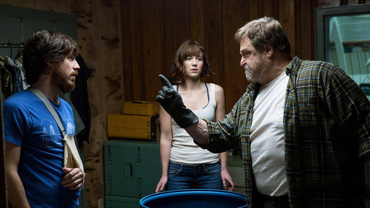 Фильм из разряяда "всё не то, чем кажется". 