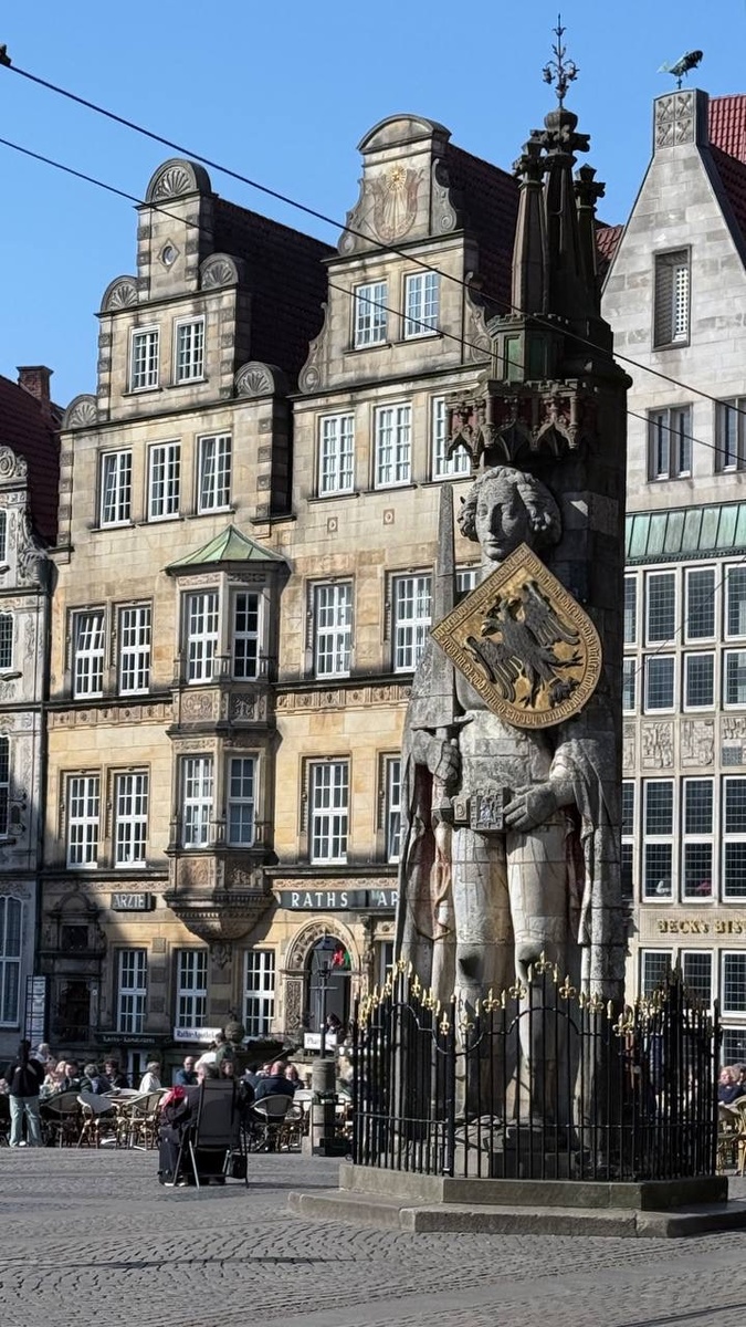 Статуя Ролонда. Фото от автора. Тамара Вибе.