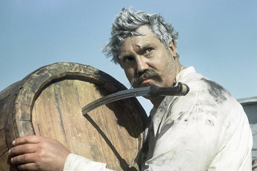    Таможенник Павел Артемьевич Верещагин, герой знаменитого советского фильма «Белое солнце пустыни», чрезвычайно популярен в народе. Фото: РИА Новости/ РИА Новости