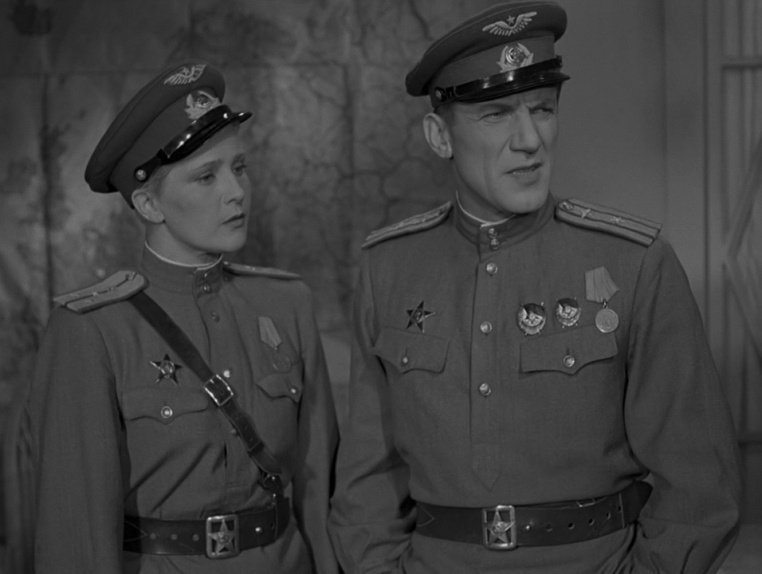 Кадр из фильма "Небесный тихоход"