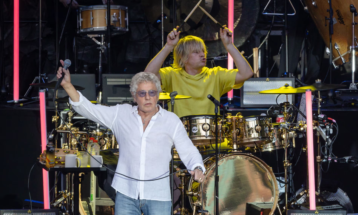 Бум, бум... Роджер Долтри и Зак Старки в составе Who в Берлине, Германия, в 2023 году. Фото: Фрэнк Хёнш/Redferns