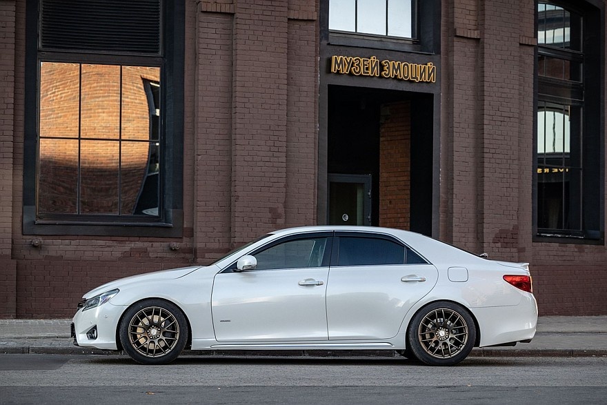 Листайте вправо, чтобы увидеть больше изображений