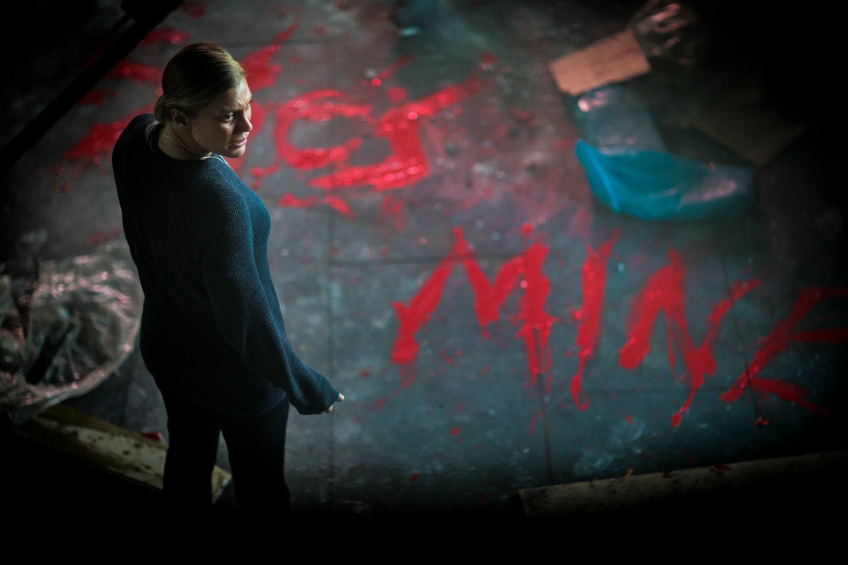 Кадр из фильма "Не стучи дважды"