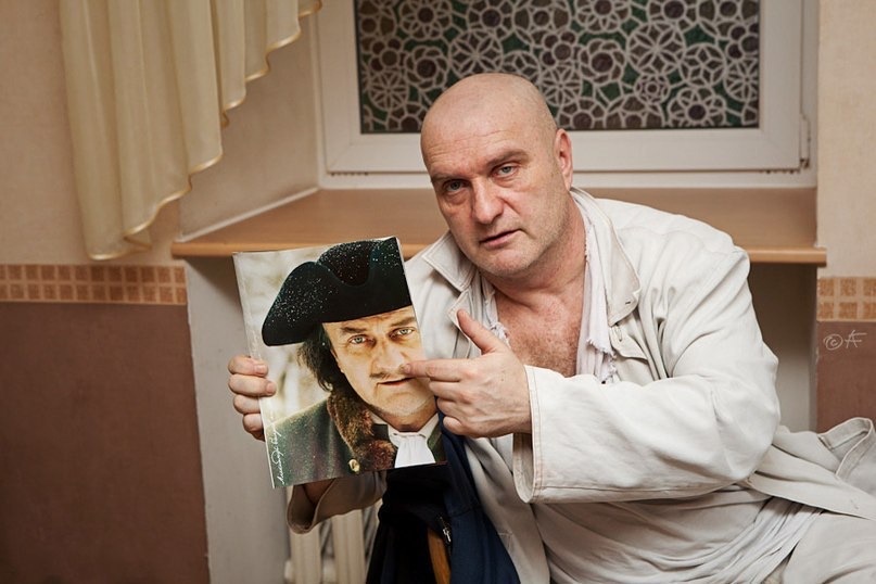 Александр Балуев