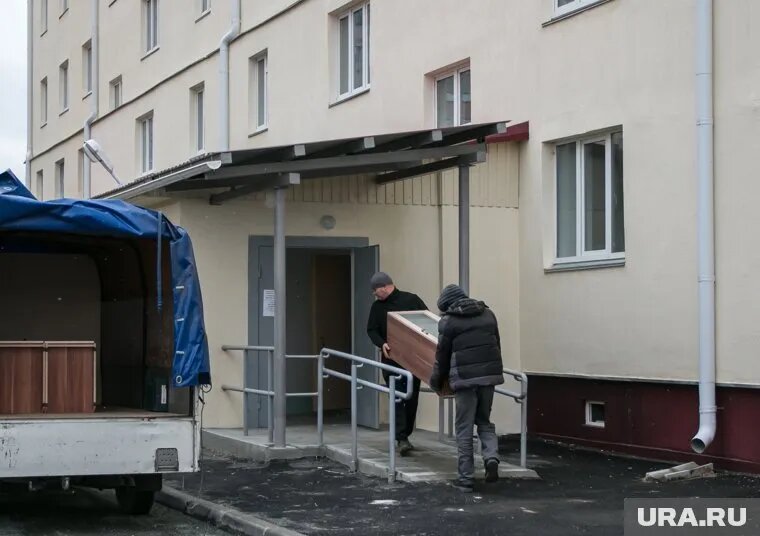 Боец СВО получил квартиру в Щучьем, но не успел в ней пожить. Фото: Игорь Меркулов © URA.RU