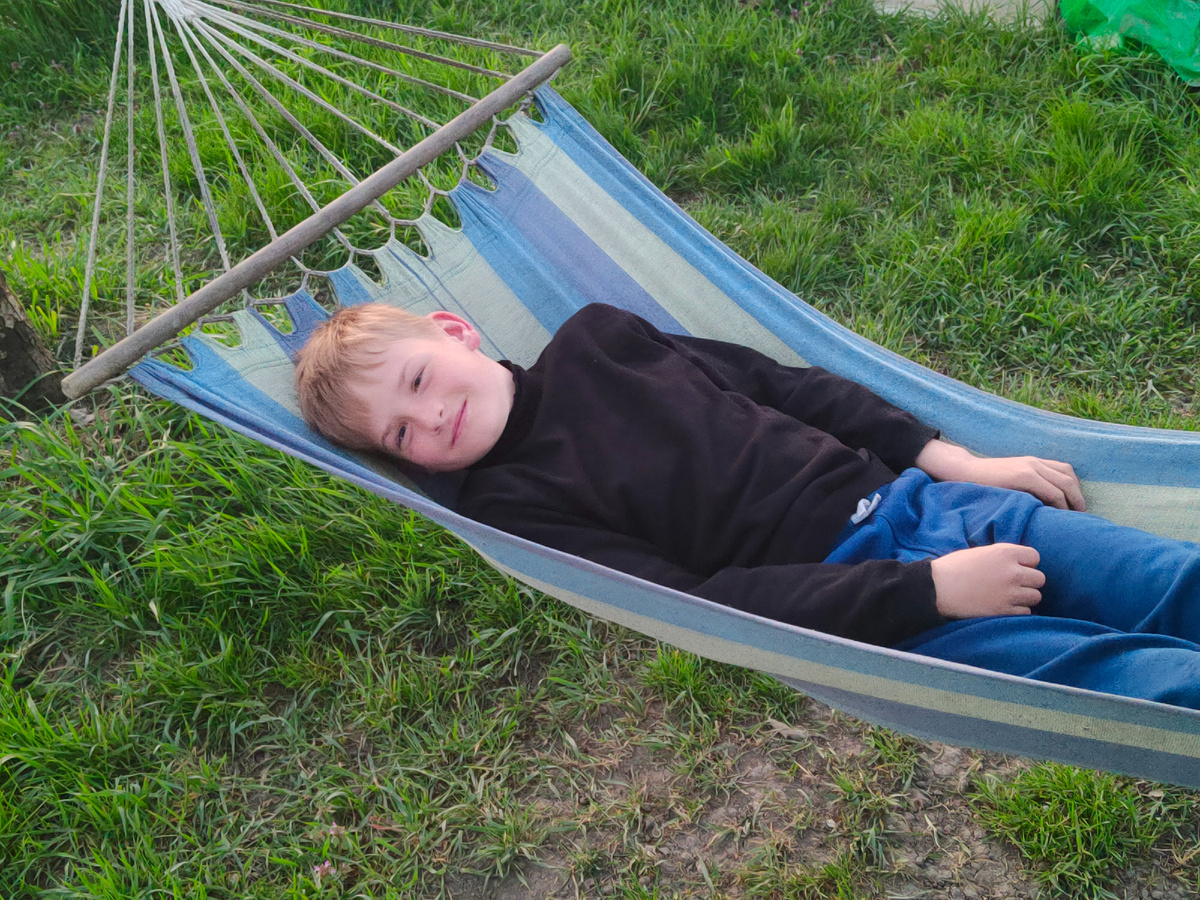 Вот он, отдыхает)))