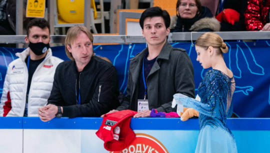 Удрали к Плющенко в 2020