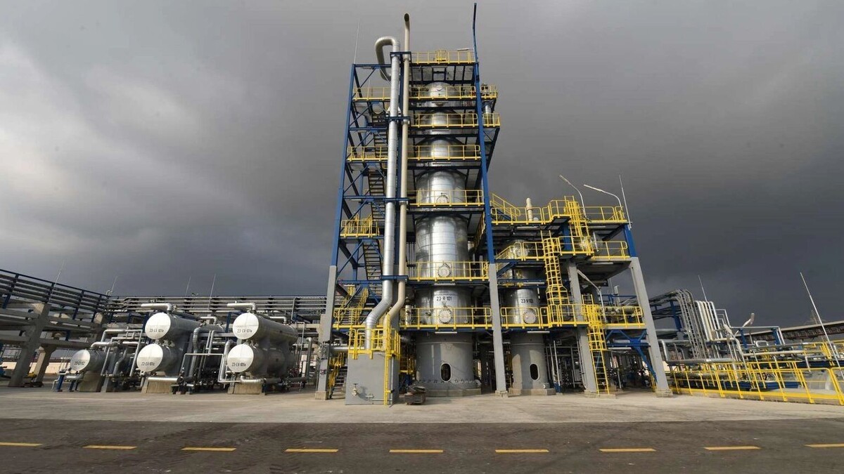     Автор: Бакинский НПЗ им. Г. Алиева Источник: oilazerbaijan.com