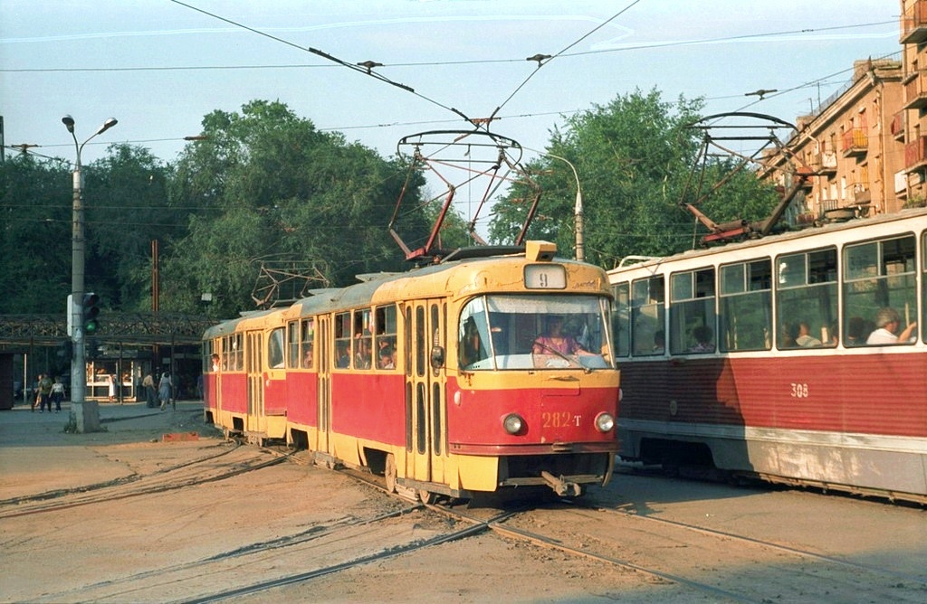 В каких крупных российских городах нельзя прокатиться на трамвае?