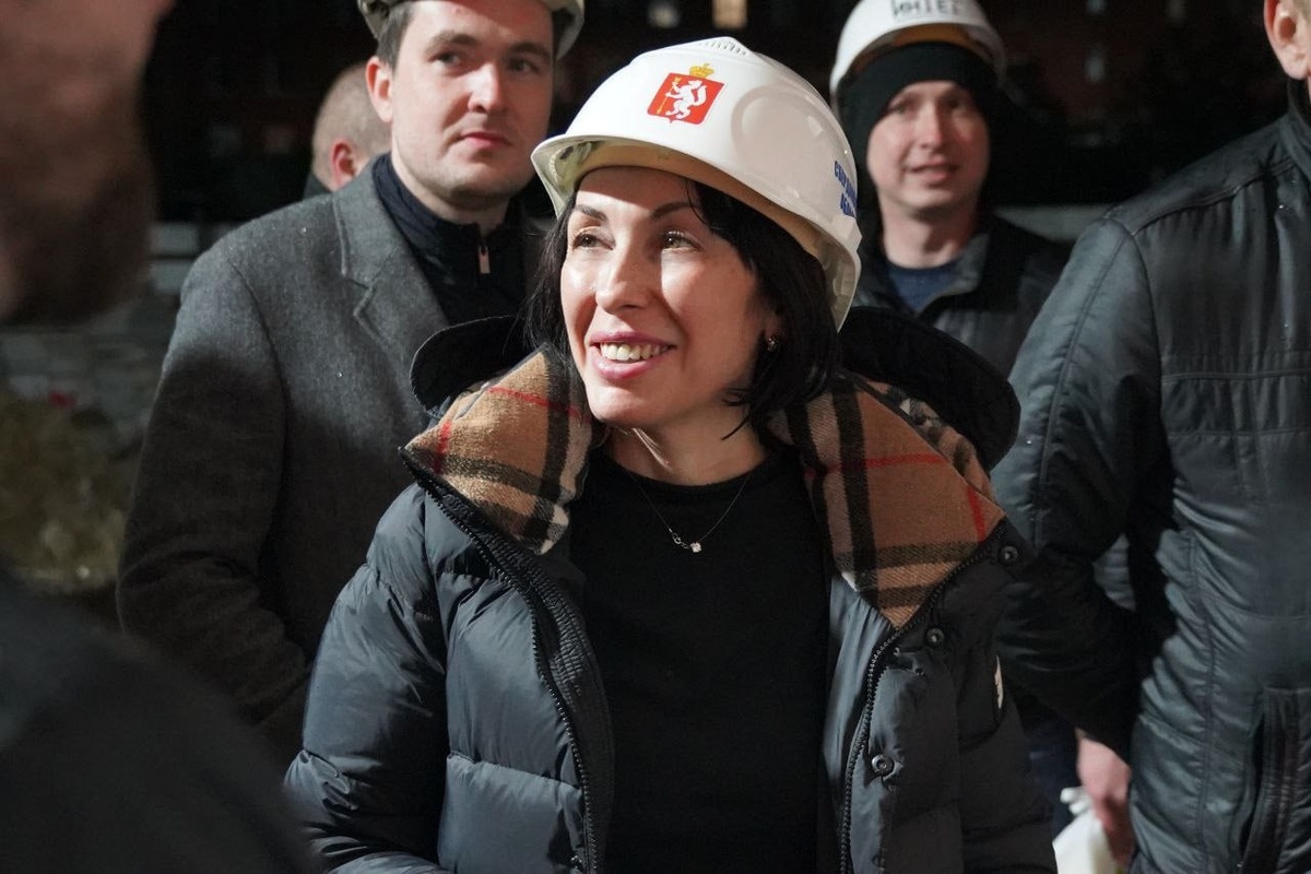 Татьяна Савинова посетила семь строящихся детских поликлиник.  Фото: Фото предоставлено минздравом Свердловской области
