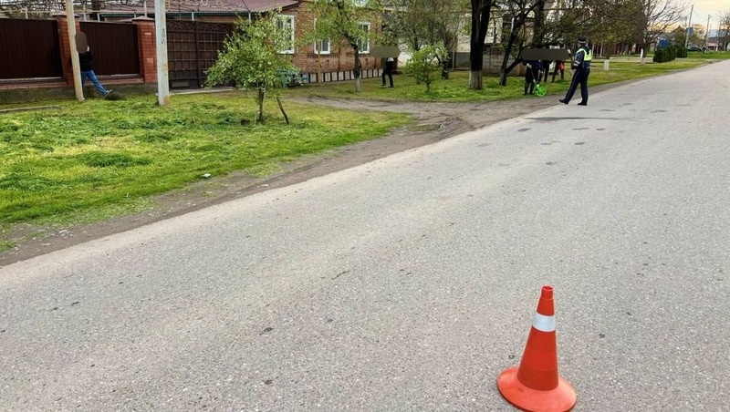    Авария произошла около 15:10 на одной из улиц села Эдиссия Фото: УГИБДД ГУ МВД России по Ставропольскому краю