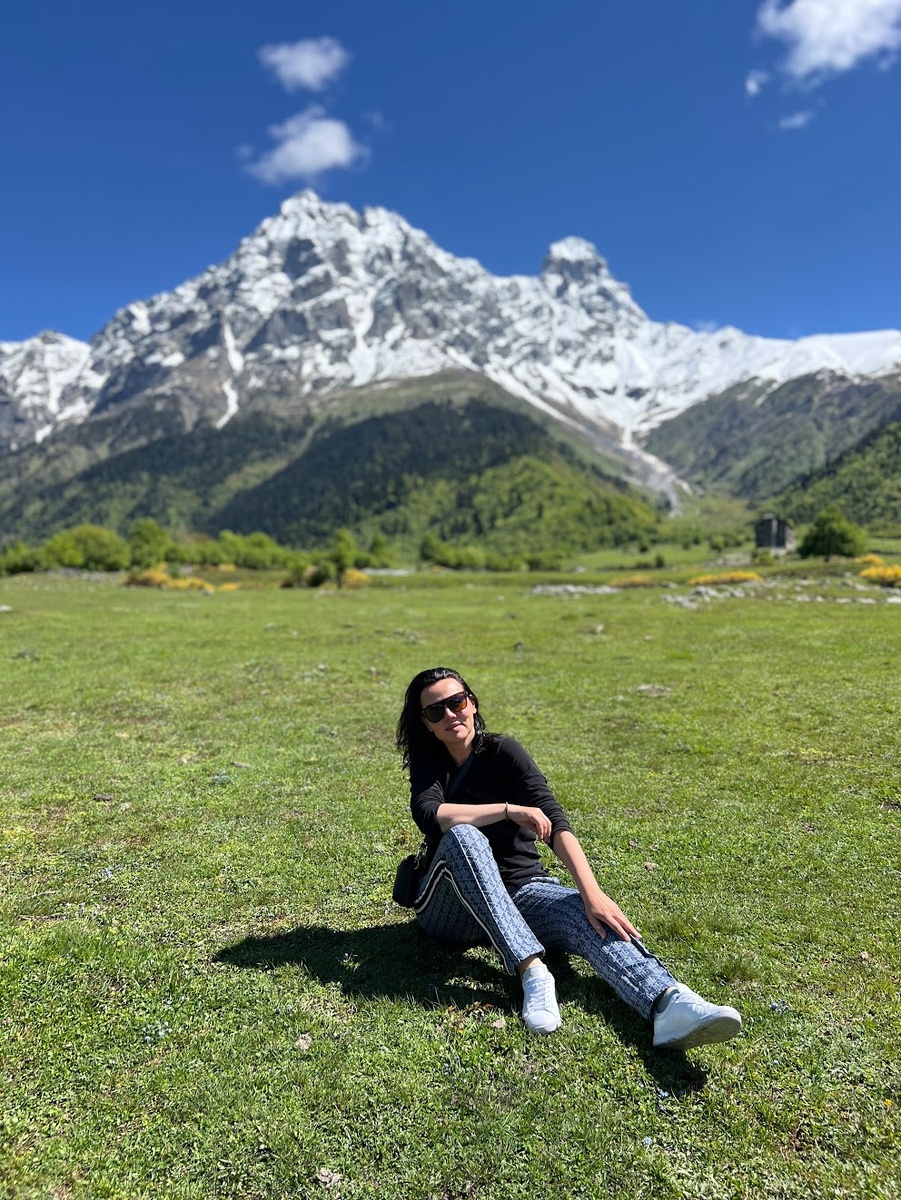 Вид на Ушбу в Мазери