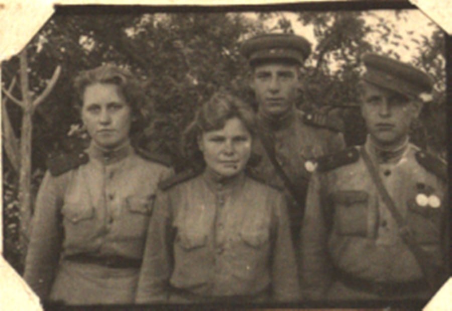 Две Шуры. Фото Андрея Зубанова, копия из государственного архива Курганской области