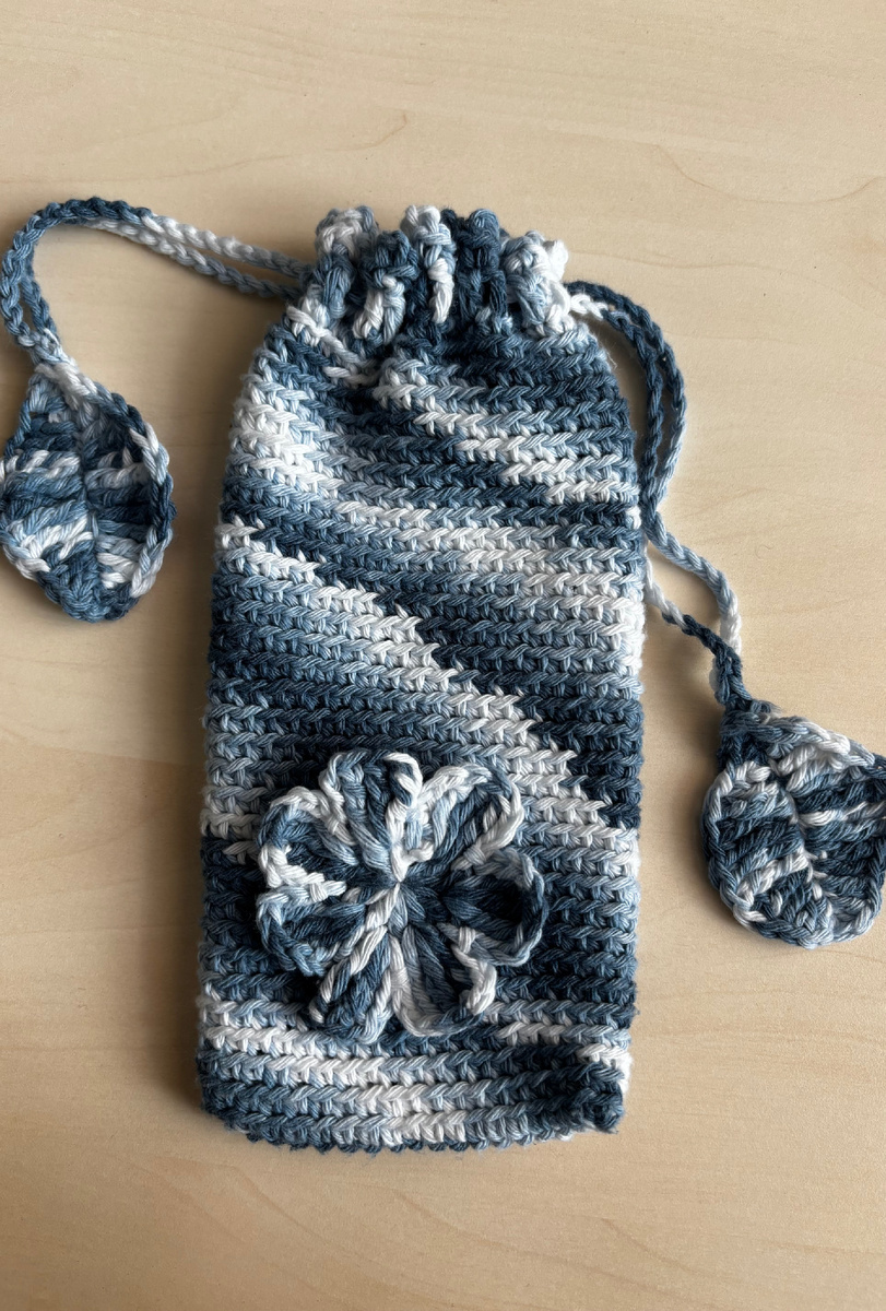 Чехол для телефона крючком 