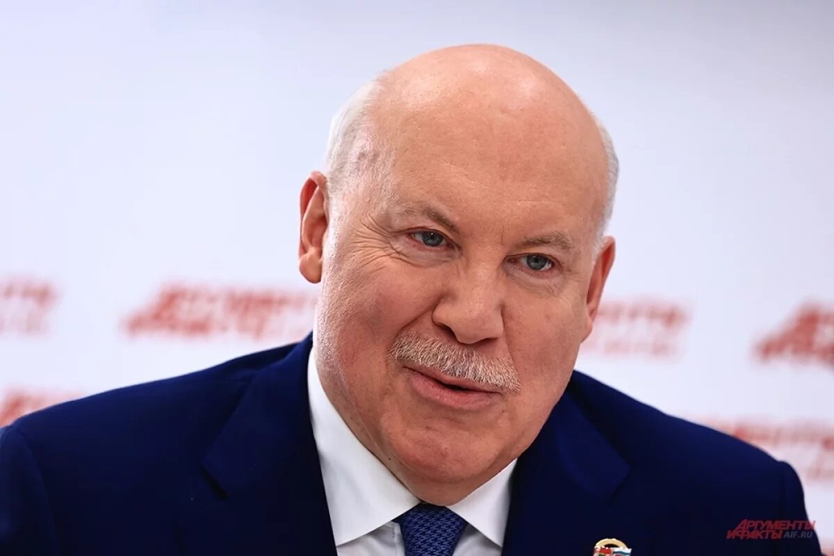    Путин назначил полпредом президента в КС Дмитрия Мезенцева