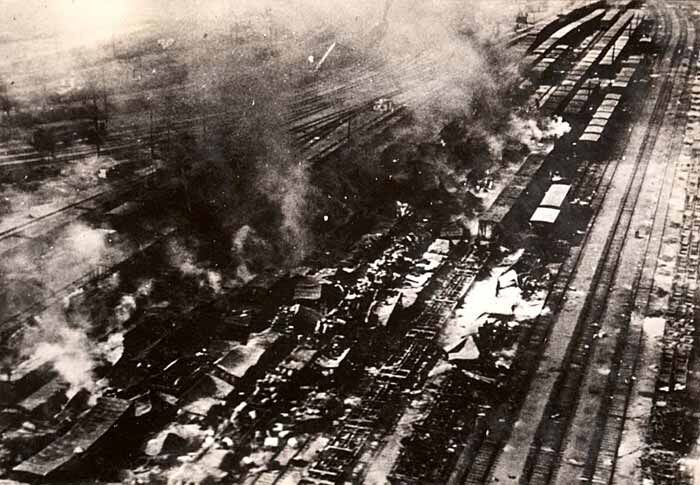 Результат налета фашистской авиации.