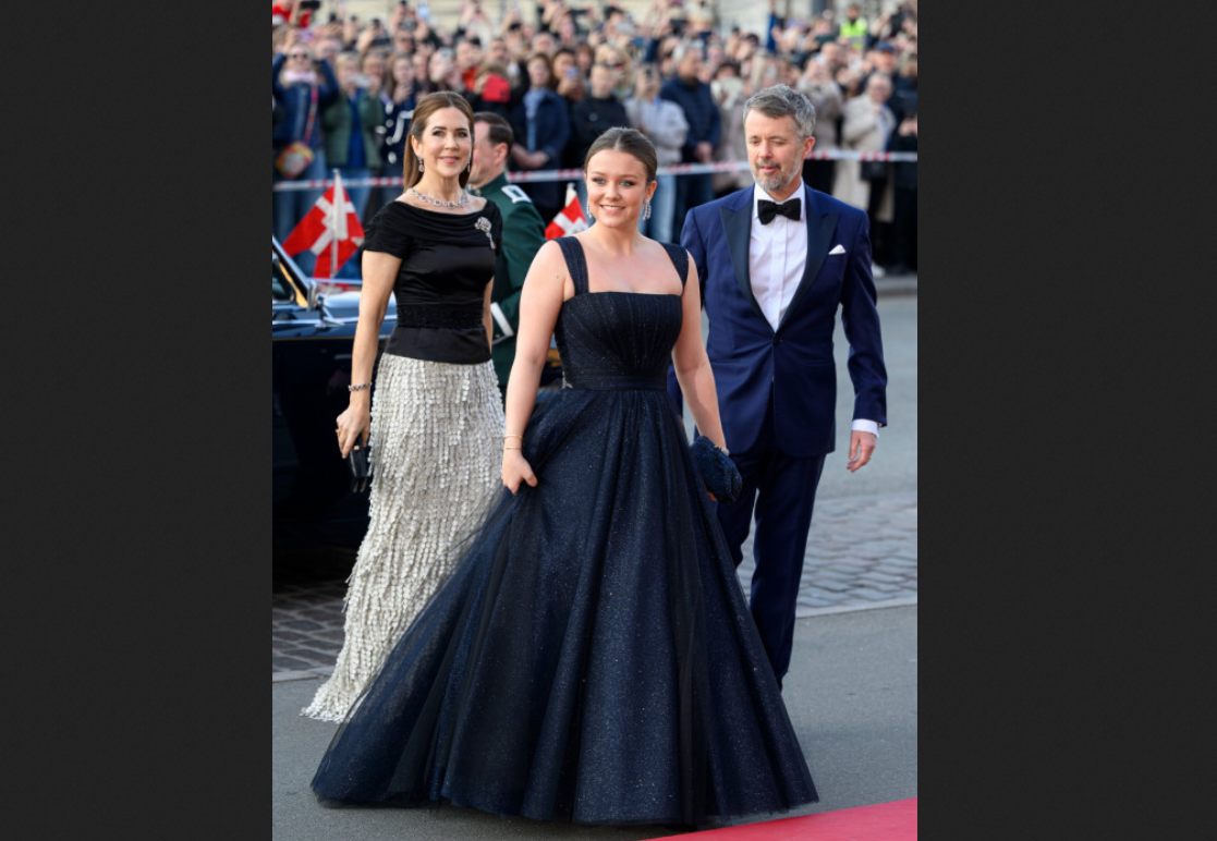 Принцесса Изабелла Датская с родителями. Фото из ЖЖ royal_news