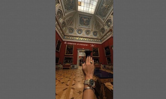 Звезда похвасталась красивым кольцом - подарком жениха на помолвку