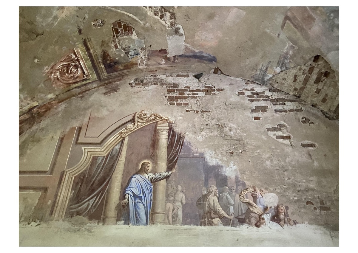 «Приближалась Пасха и Иисус пришел в Иерусалим и нашел, что в храме продавали волов, овец и голубей, и сидели меновщики денег. И, сделав бич из веревок, выгнал из храма всех…» (Евангелие от Иоанна, гл. 2)