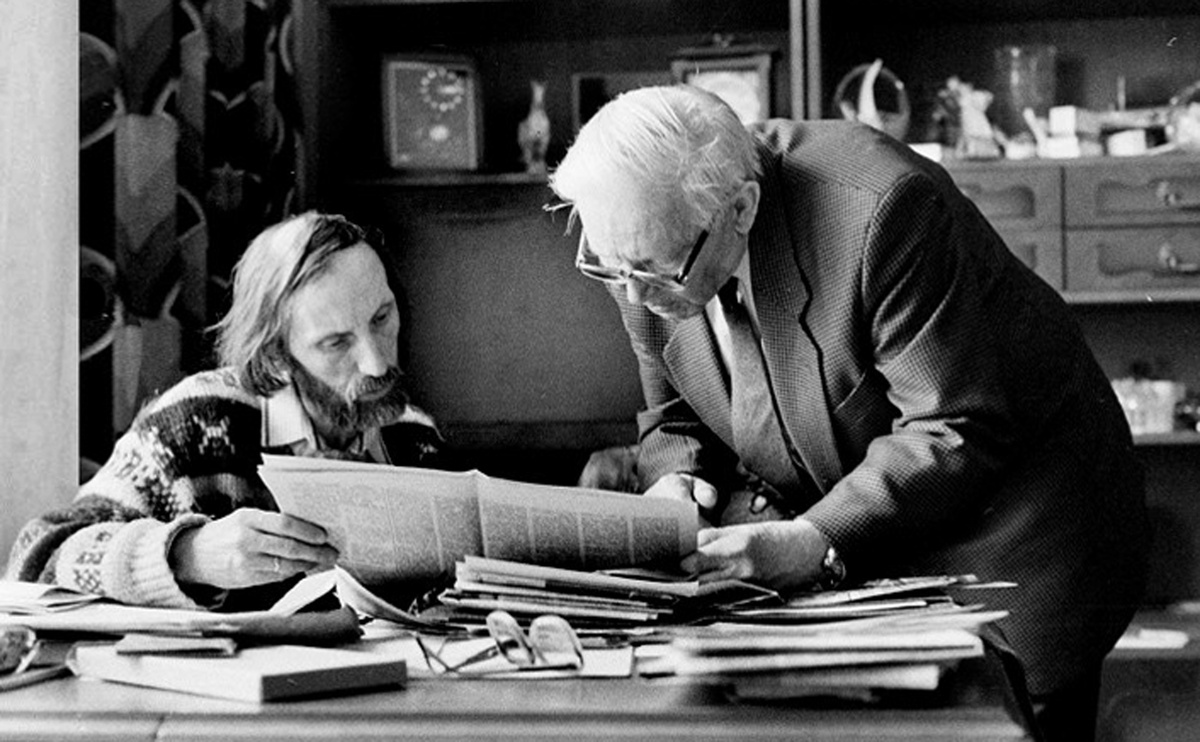 На снимке, сделанном в тот третий приезд, я и Николай Егорычев.