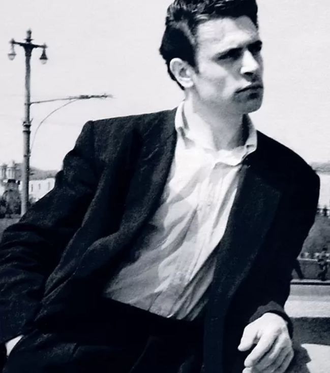 Александр Лазарев