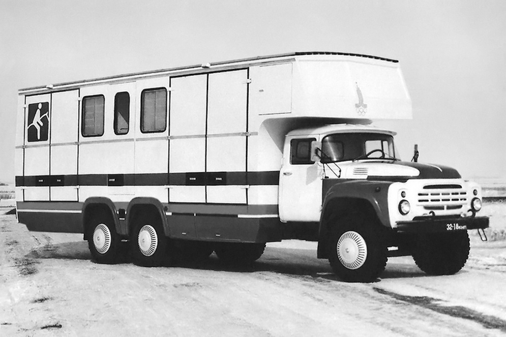     «И место для конюха!» Угадайте, какой автозавод делал коневозы к Олимпиаде-80 в СССР