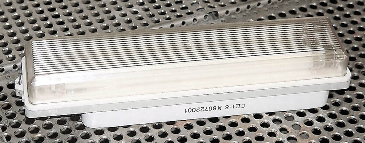 Лампа для космической станции