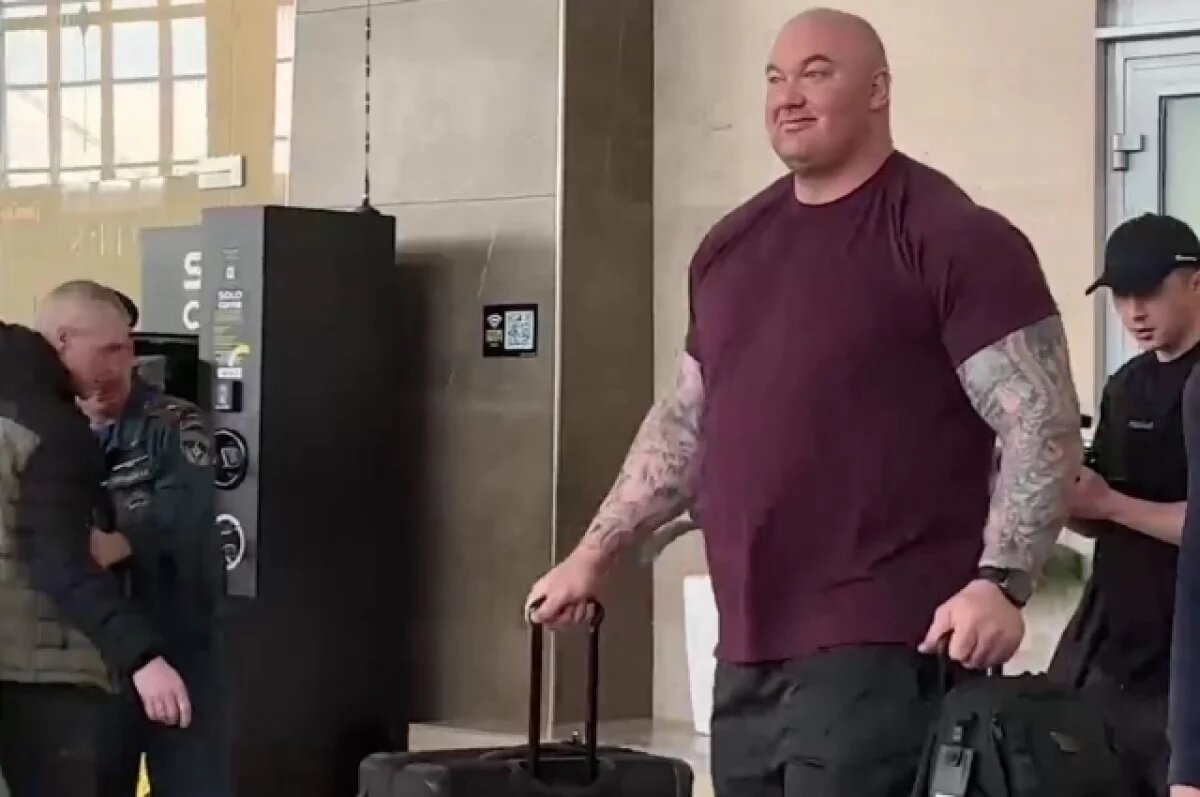    В Красноярск прилетел актер из «Игры престолов» Хафтор Бьернссон