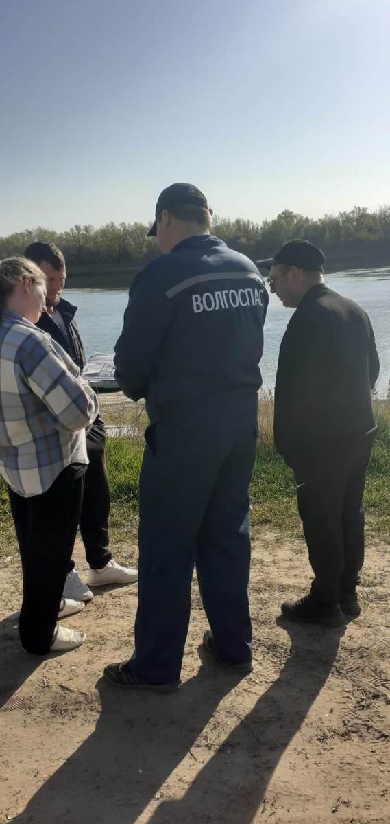 спасатели службы спасения на воде ГКУ "Волгоспас" 