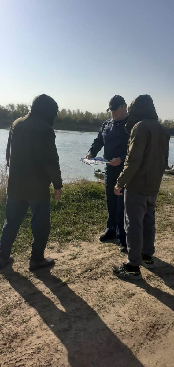 спасатели службы спасения на воде ГКУ "Волгоспас" 