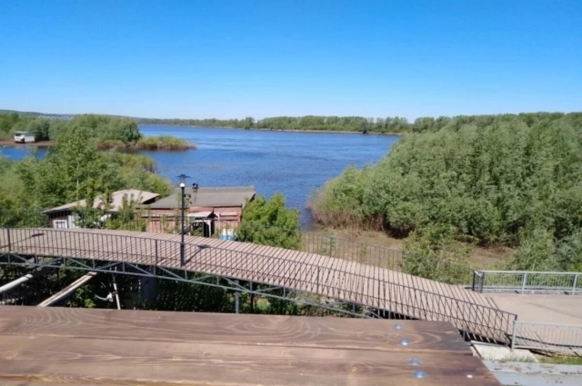    Начались работы по дноуглублению на реке Вятке.