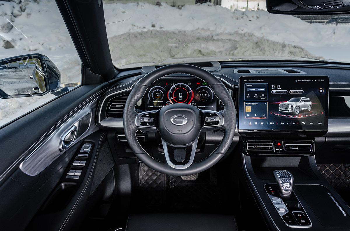 GAC GS8 в российской спецификации.