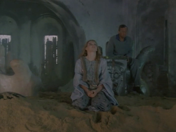 Кадр из фильма "Похищение чародея" (1989)